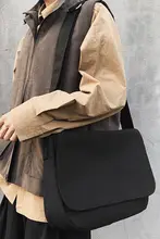 男性用大容量ショルダーバッグ【シンプル・カジュアル・帆布】