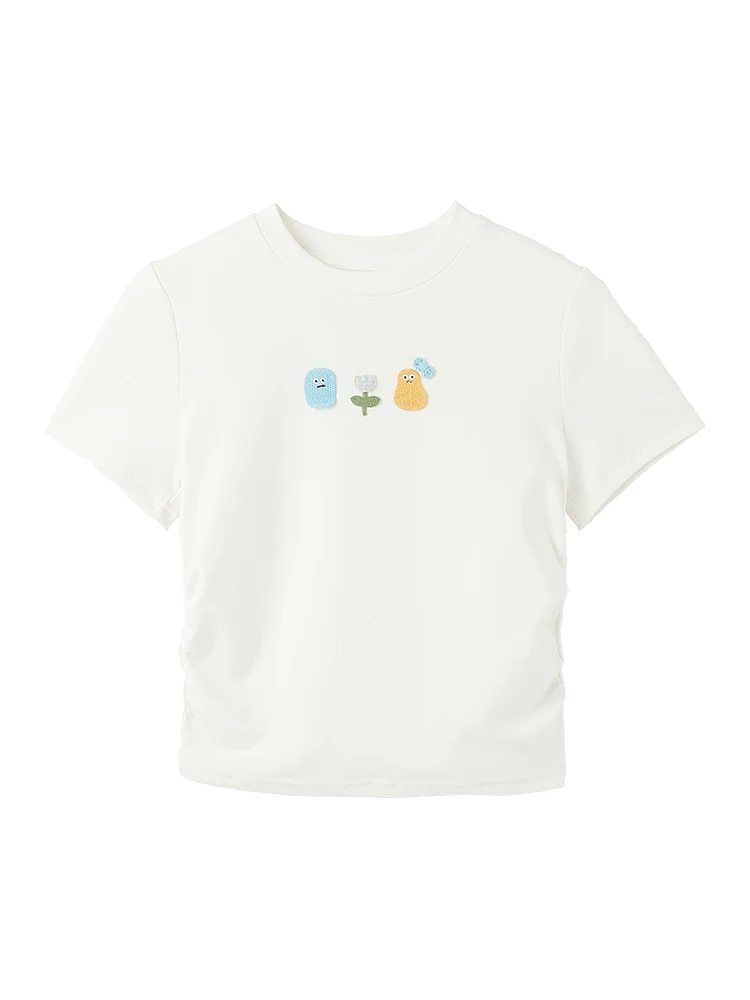 おしゃれな白いアイコンをどう選ぶ？かわいいと通勤スタイルのバランスを取るためのベストなTシャツとは