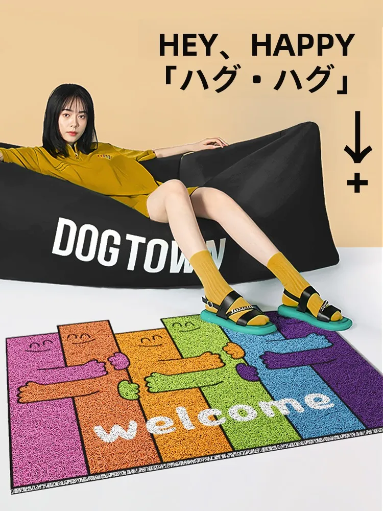 玄関マットにどんなデザインがおすすめ？カラフルなシルクフープマットが「家に彩りをもたらす」理由