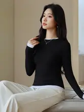 秋冬にぴったりなレディースクルーネックニットトップス【長袖・重ね着風デザイン】