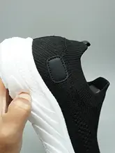 極上の柔らかさ！一体型ソックスシューズ【男女兼用・通年用・メッシュデザイン・穴あけ不要】