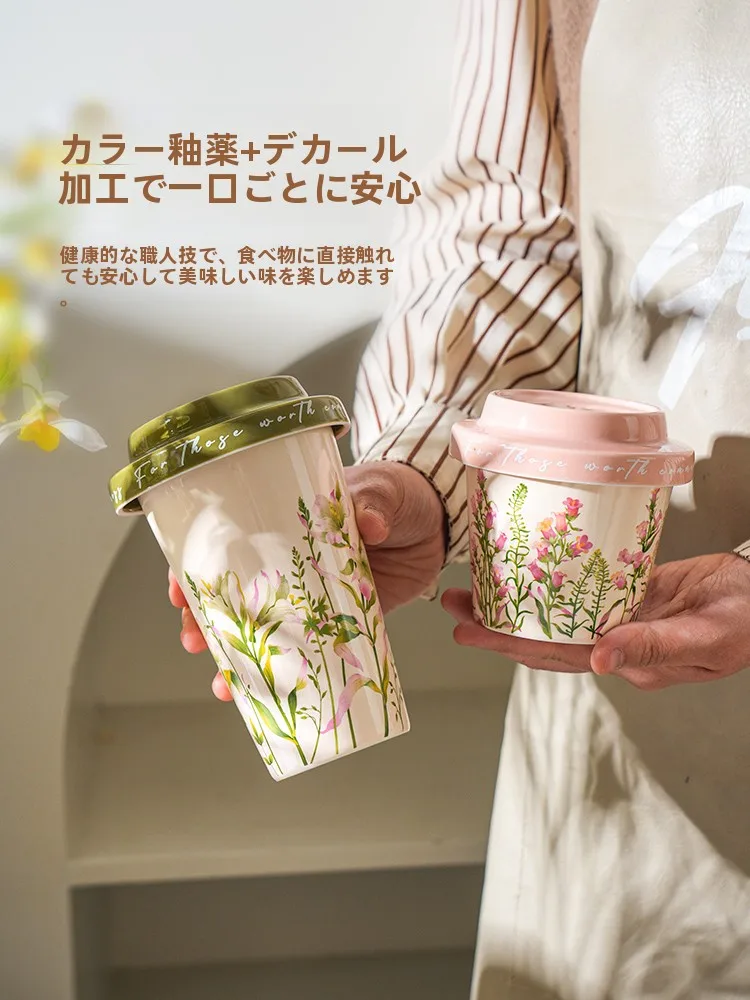 陶製フタ付きマグカップ：40代女性向け高級感のある飲み物用ギフト