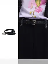 ヴィンテージ風 羊皮製 バックル付き トゲの花柄ベルト【レザー・オールドスタイル】
