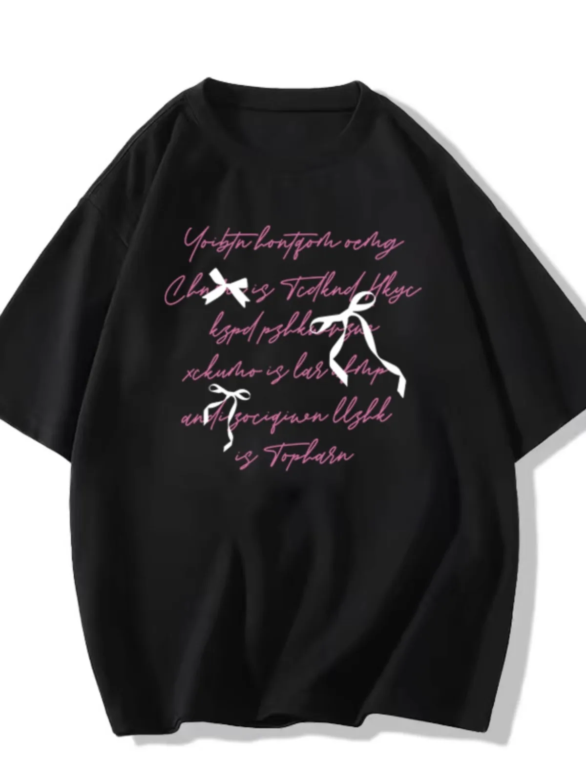 ab女性が選ぶ夏の1着は、本当に「通勤風」のコットンTシャツなのか？