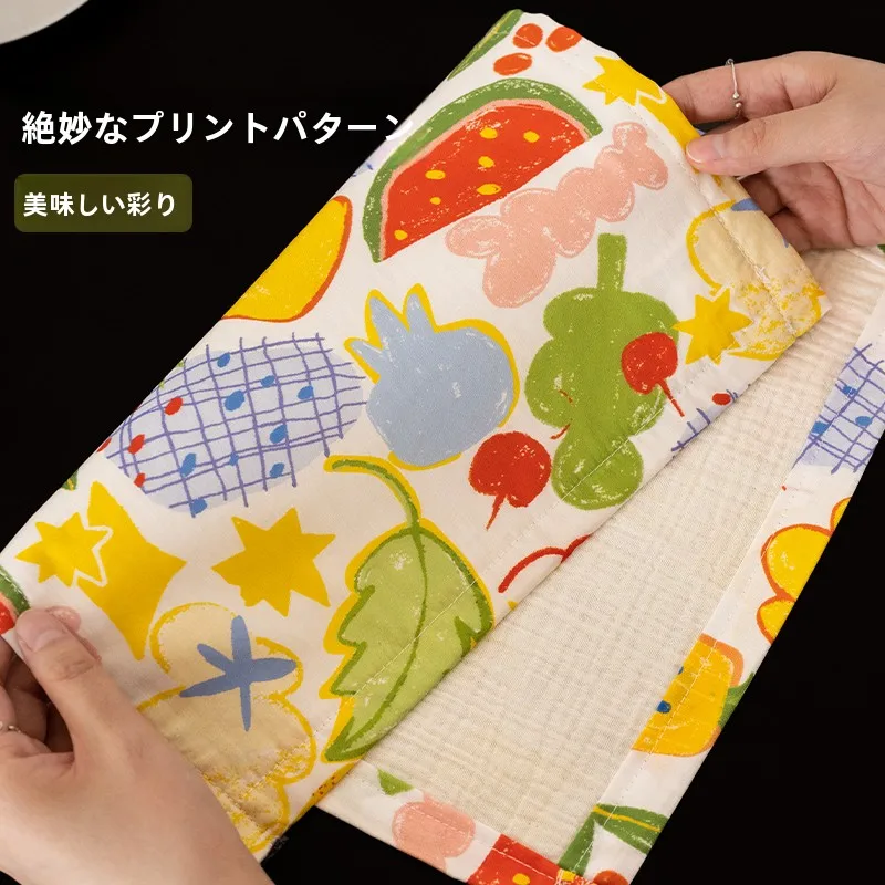 ダイニングラグを選びながら、夏の部屋に果物の風を届ける方法は？