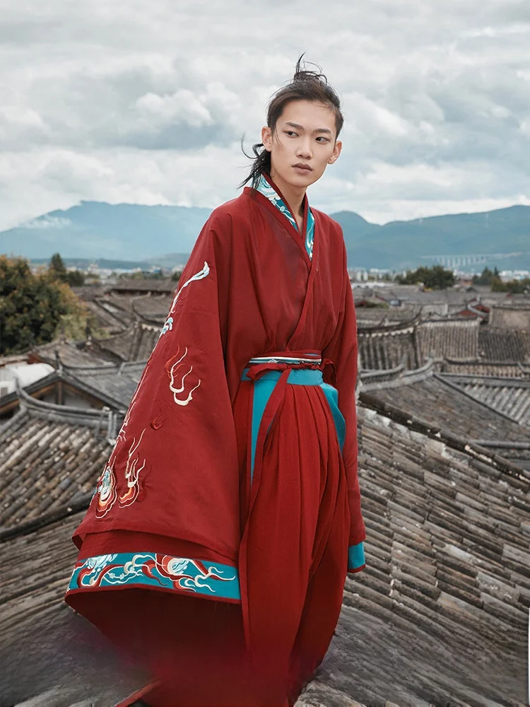 赤い服を着るとき、どう選ぶ？漢服コラボの秋の結婚式服装が教えてくれたこと