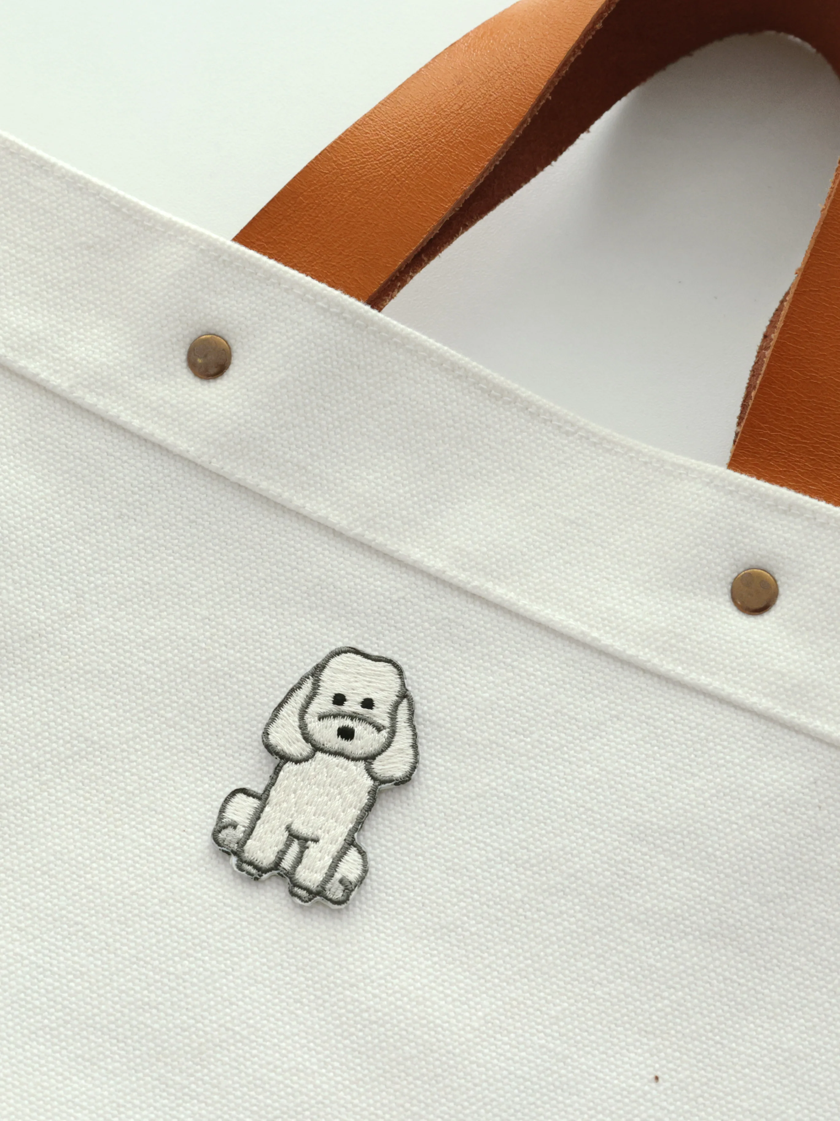 手作り立体刺繍の布貼り：かわいい動物デザインで小学生が簡単に作れるDIYプロジェクト