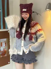 ヴィンテージ風 赤いニット帽【耳あて付き・極上の柔らかさ】