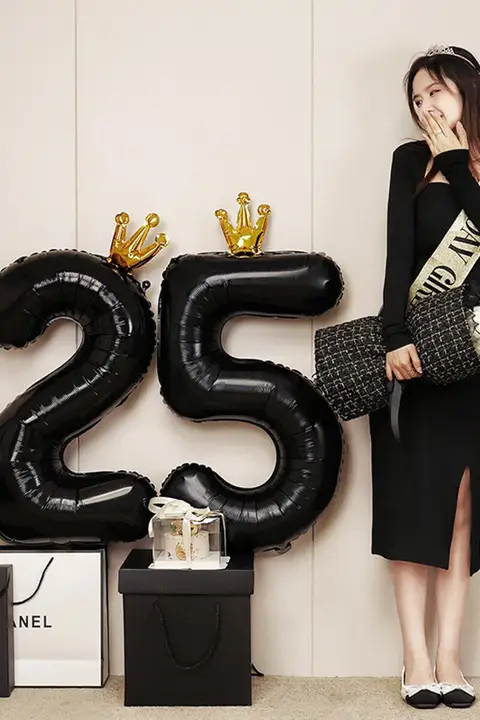 誕生日用黒の王冠数字バルーン【インスタ映え・パーティー装飾】