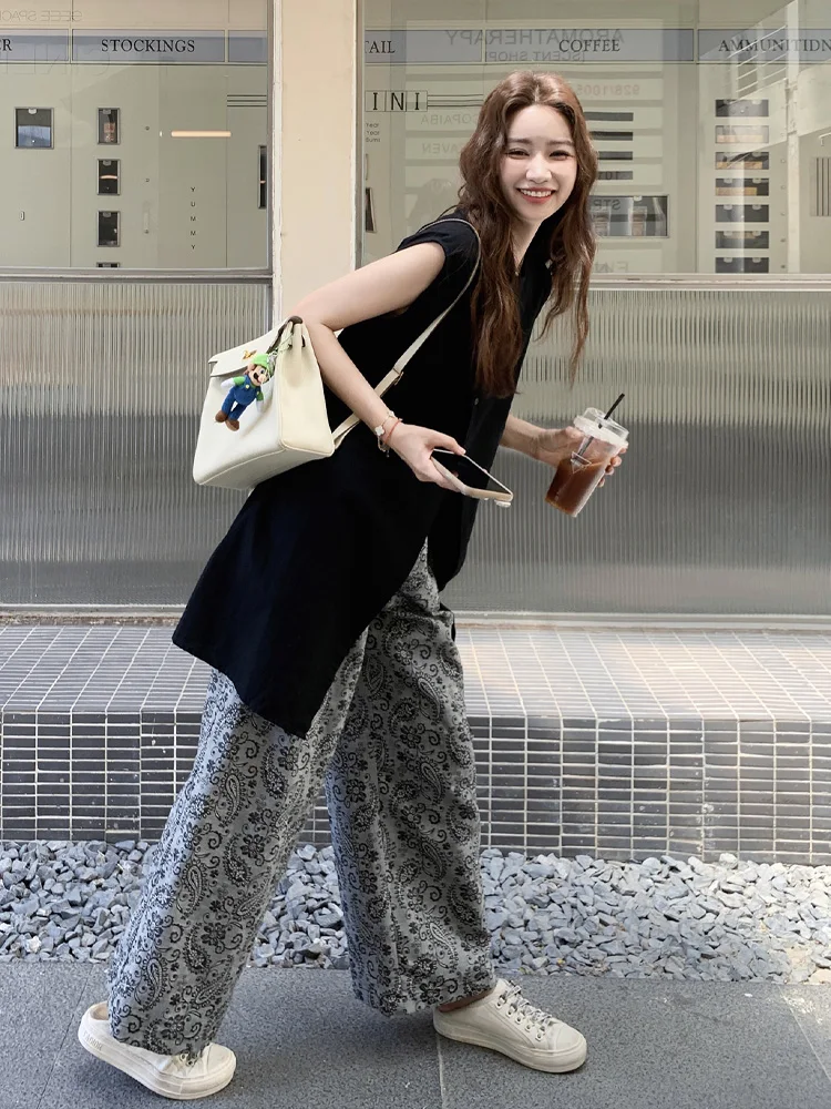 1枚でも着れるファッションは今、20代女子にとって本当に大切？