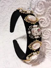 アンティーク調の花彫りデザイン！パール付き長方形クリスタルヘアバンド【滑り止め機能・女性用】