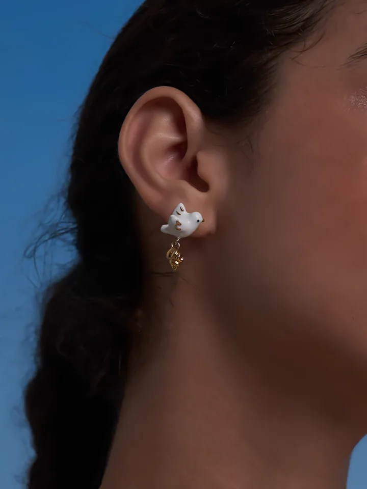 白金の貝殻イヤリング【海風飛鸽シリーズ・個性的なデザイン・海螺モ�チーフ】