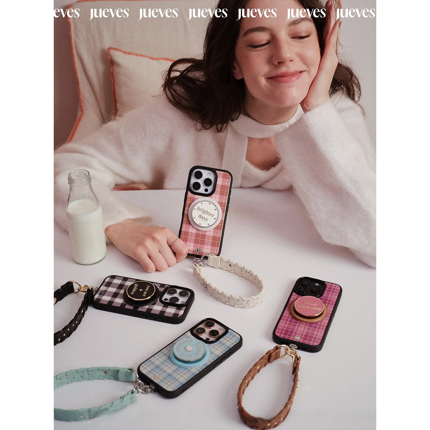 JUEVES マグネット式スマホスタンド：伸縮可能でオリジナルデザインの高級感を実現