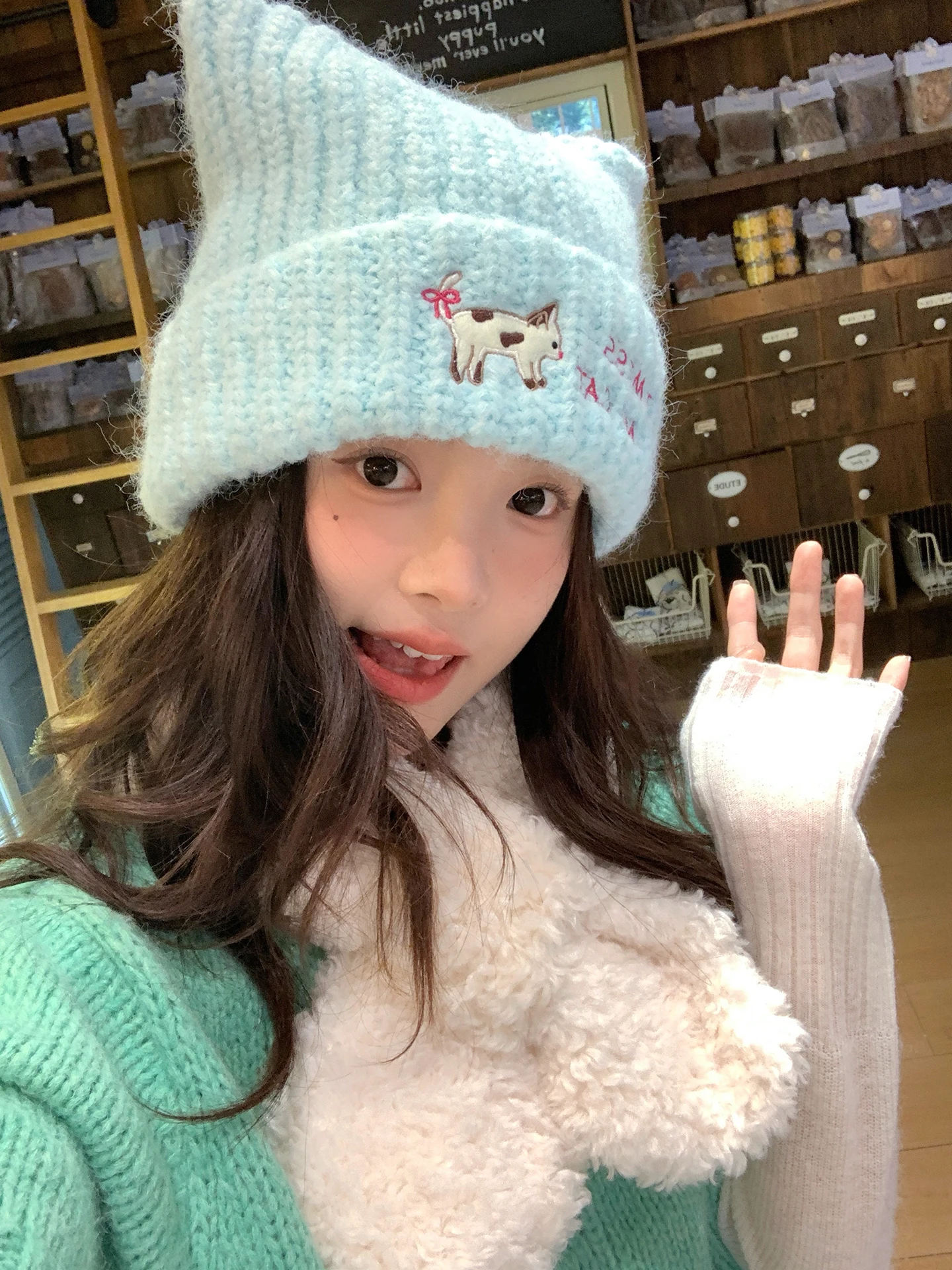 かぎ針編み猫耳帽子を手に入れるには？初心者でも作れるシンプルな作り方とおすすめの選び方