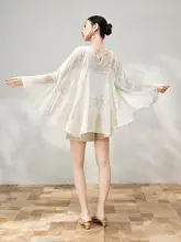 蝶の羽根刺繍の落ち肩フレアスリーブシフォンブラウス【ゆったりデザイン・インナーキャミソール付き】（セットアップ対応）