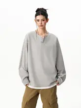 ワッフル模様の長袖Tシャツ【ユニセックス・春用・ヘンリーネック・ゆったりシルエット】