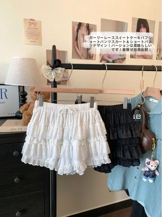 レーストリムのパンツ【ハイウエスト・スカートパンツ・Aライン短パン】（セットアップ対応）