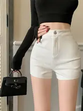 高腰白色ショートパンツ【秋冬用・ブラック・フィット・Aラインデザイン】