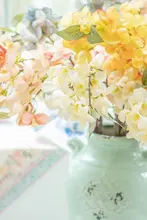 リアルな野生さくらの花 スズランの花 室内装飾 結婚式の花材 ヴィンテージ森林スタイル