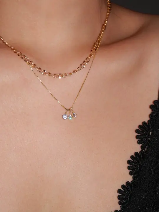 円形の微細なジルコニアネックレス【シンプルなデザイン・925銀使用】