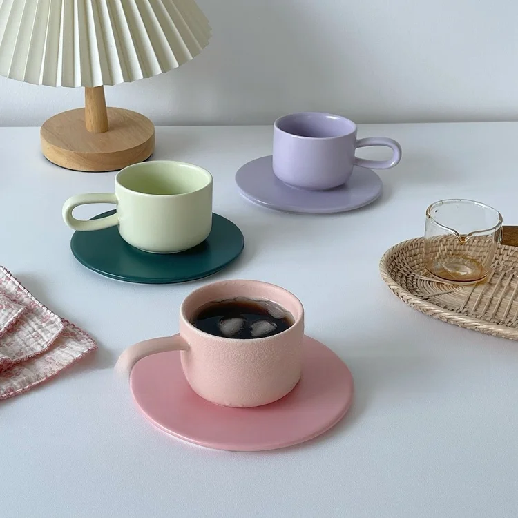 モダンデザインの陶器マグカップ：香芋紫とカフェオレボウル付きの使い方と特性