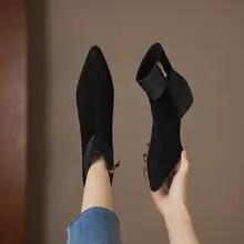 ブラウンのレトロデザイン アンクルブーツ【サイドジッパー・中ヒール・スエード調】