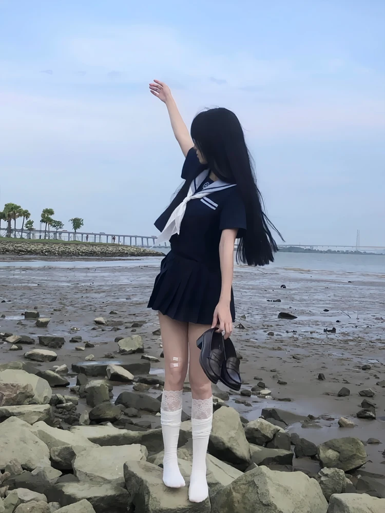 mb 服とn高制服、ol制服の違いは？水色セーラー襟短袖JK制服が選ばれる理由とは？