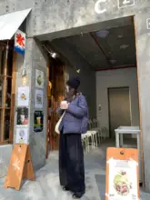深色デニムの九分丈ワイドパンツ【ウエストゴム・カジュアルスタイル】