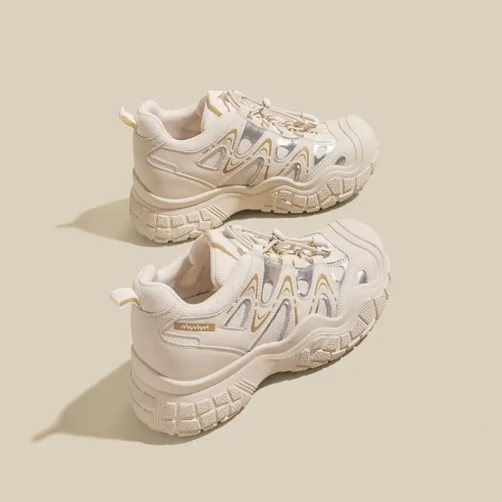 厚底デザインのレディースカジュアルスニーカー【通気性・ペッパーカラー・ダッドシューズ】