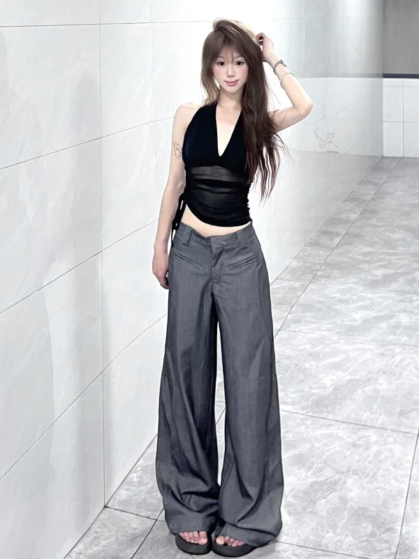 グレーのハイウエストワイドパンツ【フィット・ストレート・カジュアル】（セットアップ対応）