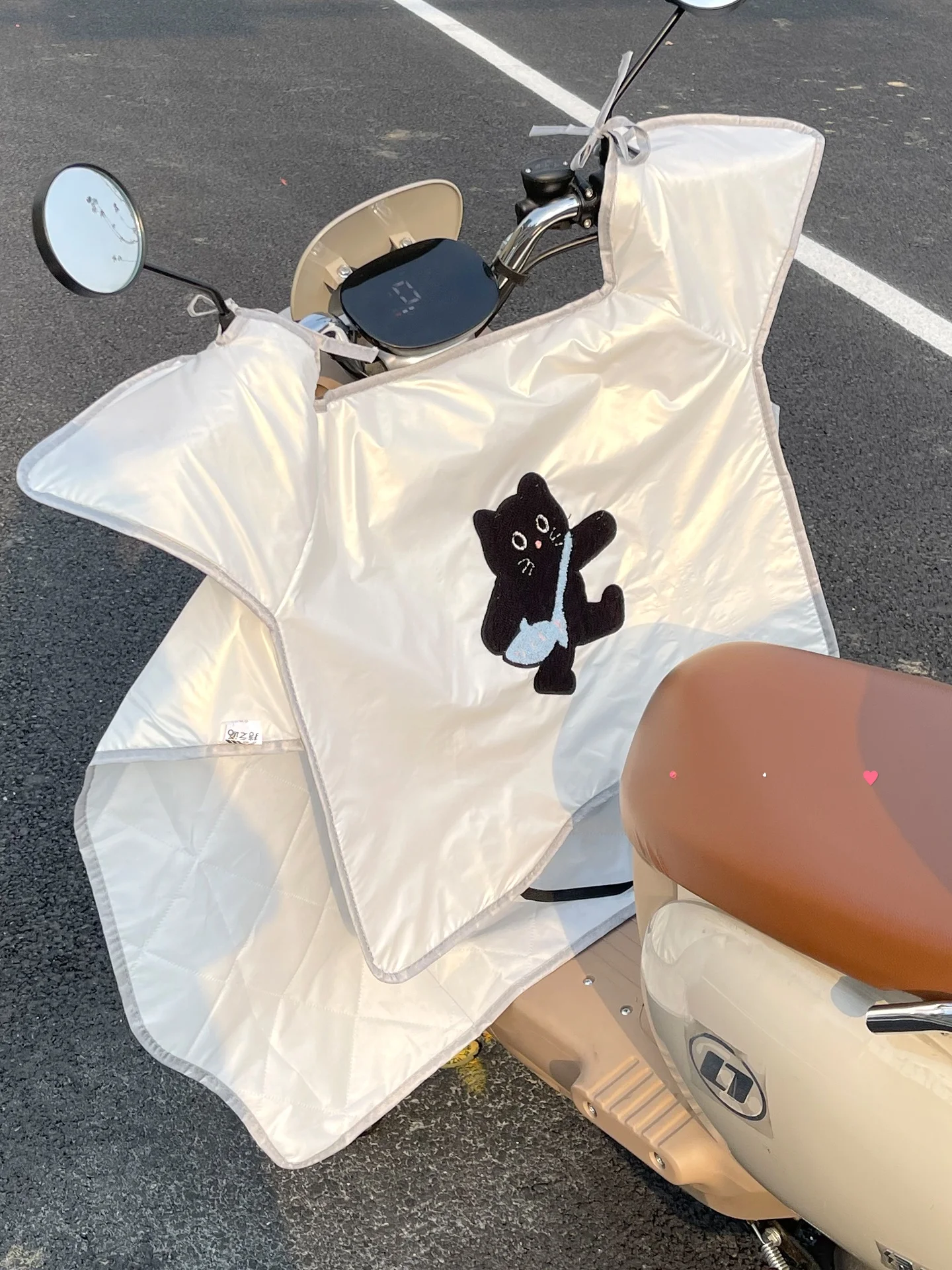 にけつバイクを  買うなら、どんなカバーがおすすめ？夏の通勤スタイルを救う1つのアイテム