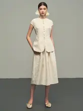 不規則なパールボタンデザインのベスト【オールマッチ・チュニック・杏色スカート】（セットア ップ対応）