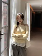 レース付きオフショルダー長袖シャツ【イエロー・タイトフィット】