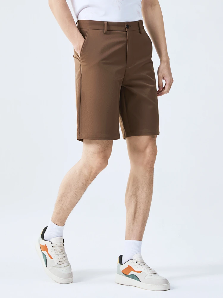 カーゴパンツ メンズ コーデ - ストレートフィット・カーキショートパンツのデザインと実用性