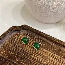 古風デザインの円形緑色ビーズ飾り【樹脂製・新中華風ボタン】