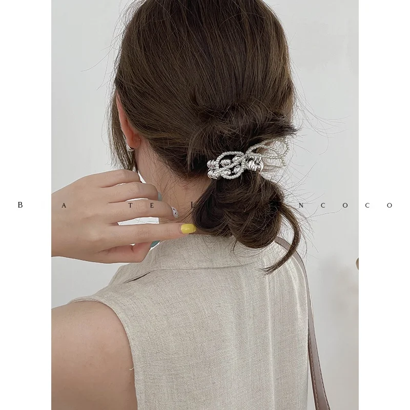 パール付きヘアゴムの使い方と素材：FUNCOCO シルバー パール ヘアゴム＆ブレスレットの実際の性能解析