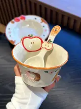 可愛い苺デザインの陶器製ボウル【家庭用・釉下彩・サラダやご飯に最適】