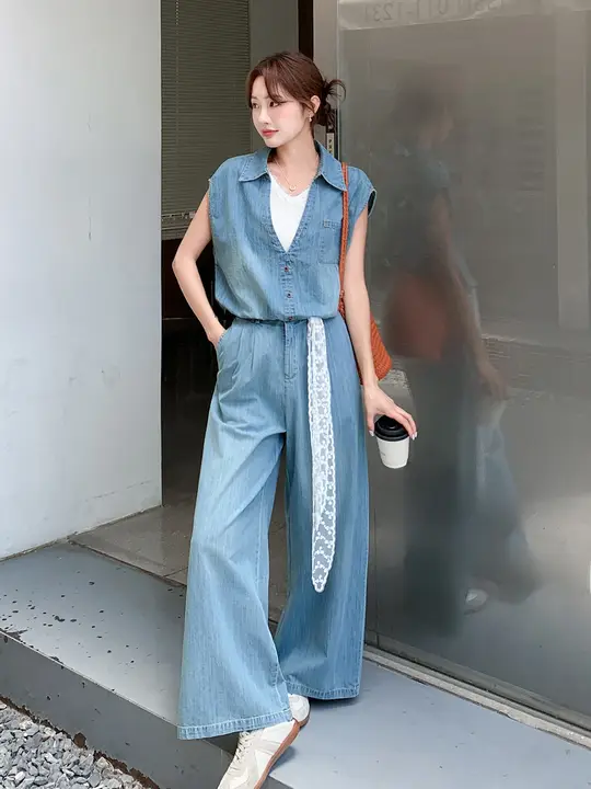 魅力的なレトロデニムコーディネート【デザイン重視・ノースリーブトップス・ワイドパンツ】（セットアップ対応）
