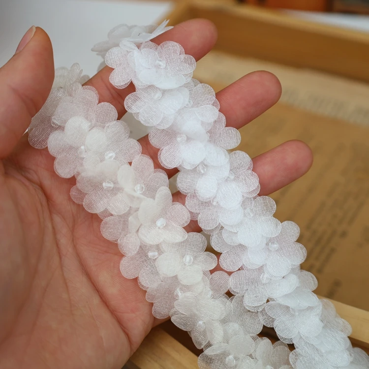 幅広の水晶ビーズ立体花モチーフ：手作りオーナメントの初心者向け実用素材