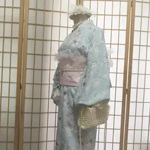 少女用浴衣【白鹅绒花柄・抗皺素材・伝統的な和服】