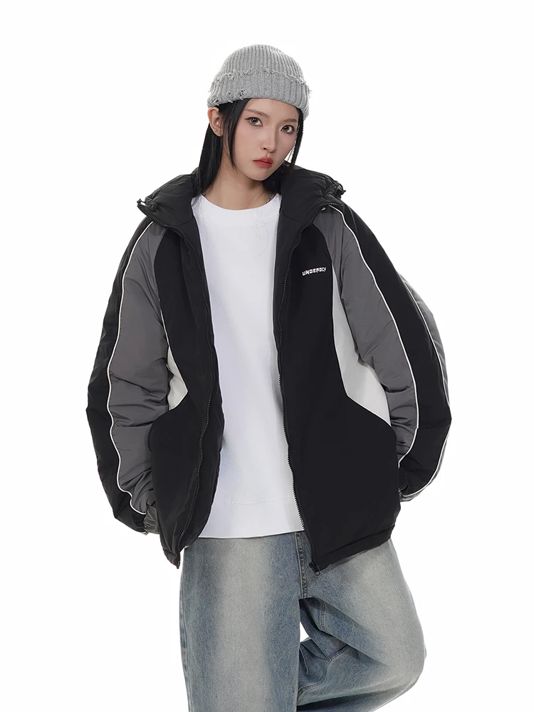 all weather parka とダウンジャケットの違いは？本当に雨の日にも着れるのか？