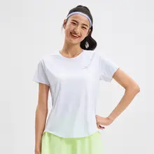 Xtep 一体成型デザインの女性用短袖ランニングシャ ツ【通気性・夏用】