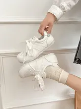 レースデザインの夏用バレエ風スニーカー【透湿・くるぶし丈】