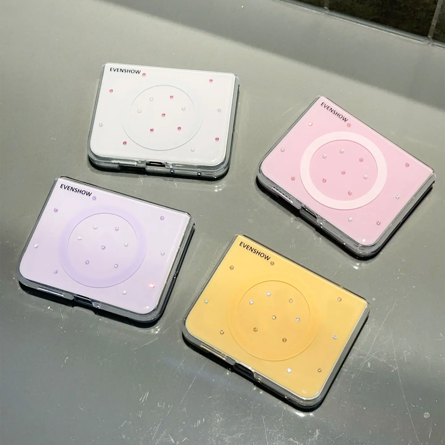 特別なデザインのマグネット式スマートフォンケースは華為purax折りたたみに最適か