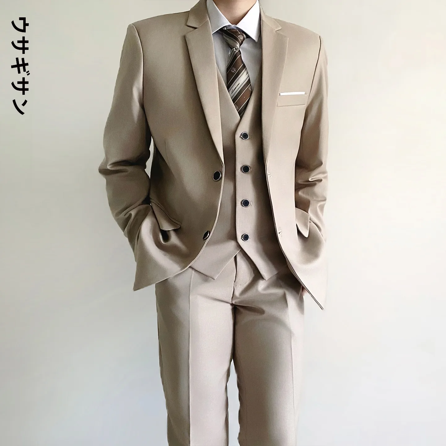 スマートカジュアル メンズ 20代に合うジャケットは、本当に「シンプル」が勝る？
