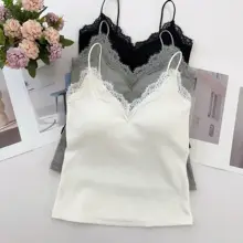 レースフリル付きスリムフィットキャミソール【胸パッド付き・背中美しいデザイン・女性用】