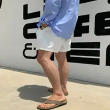 快適な白色ショートパンツ【カジュアル・膝下丈・ストレートデザイン】