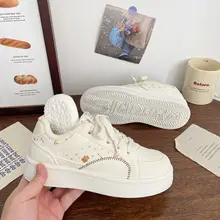 極上の柔らかさ！冬用スニーカー【女性用・暖かい裏地・シンプルデザイン・スリップオン】