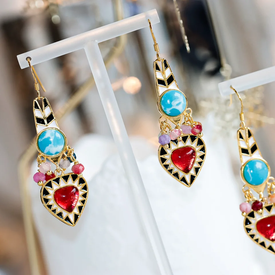 KS レディース エジプトシリーズ ブラックホワイトハート型 天然石ビーズピアス