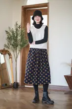 冬用ウールフレアスカート【ドット柄・ミディ丈・エレガントデザイン】